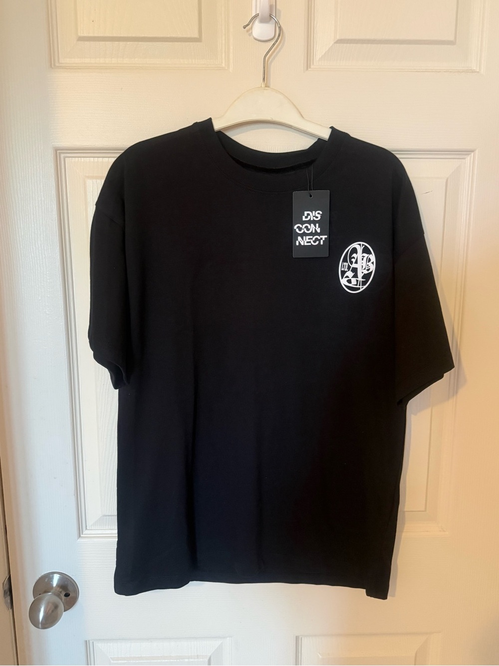 Denim & Flower Black Short-Sleeve Tee with White Chest Graphic Youth Size 13/14